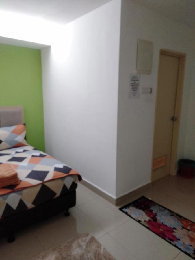 Risqi Apartment 2 Bedroom Wakaf Che Yeh Kota Bharu Exterior foto